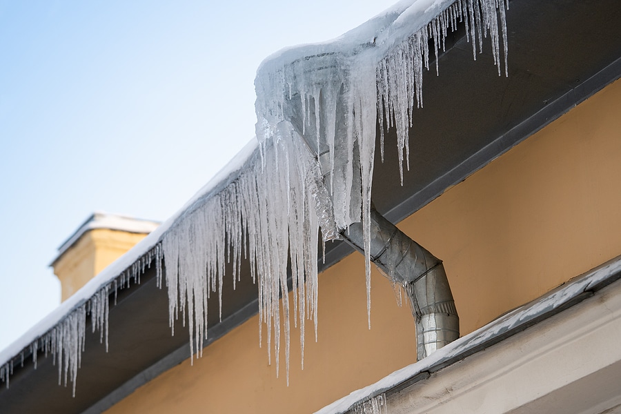 Prevent Ice Dams Stucco Damage Before Leaks Spread